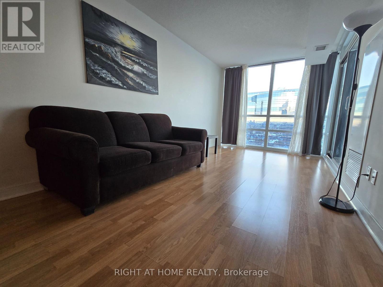 2108 - 5740 Yonge Street, Toronto, Ontario  M2M 0B1 - Photo 3 - C12831846