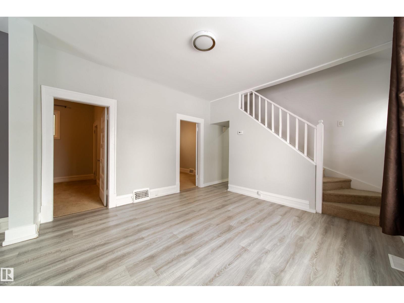 10803 93 St Nw, Edmonton, Alberta  T5H 1Y7 - Photo 10 - E4475397