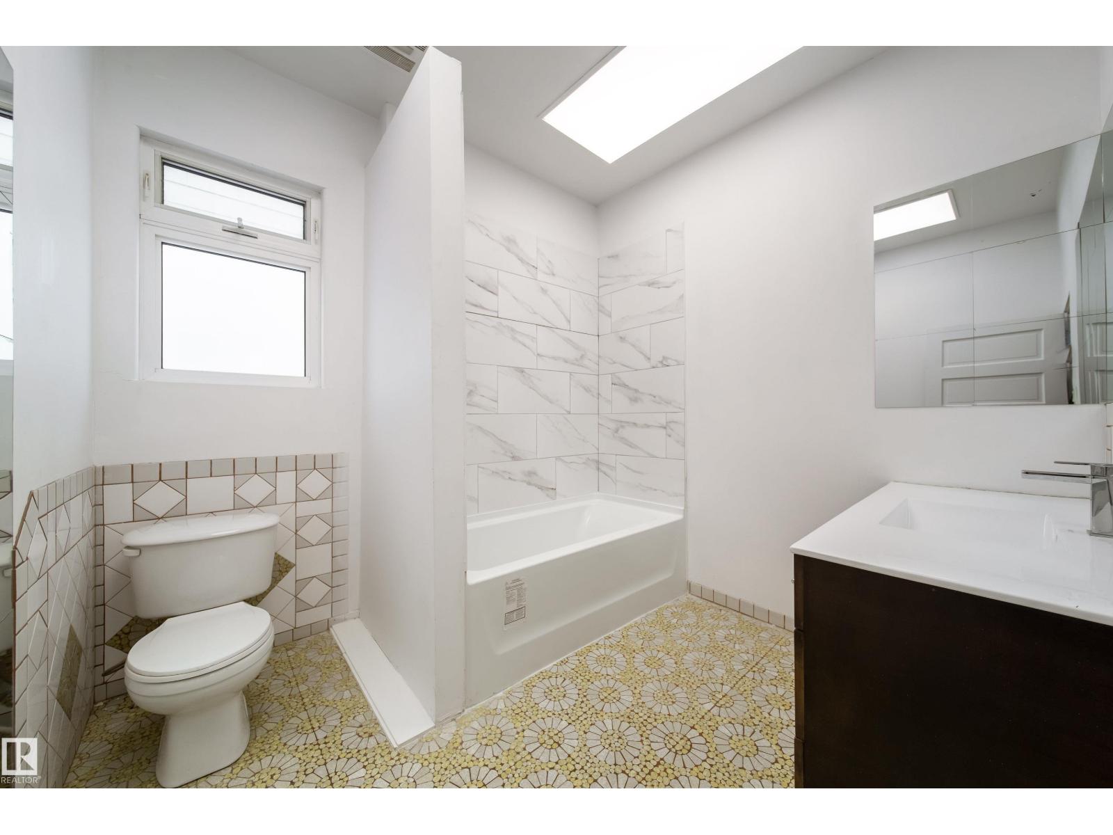 10803 93 St Nw, Edmonton, Alberta  T5H 1Y7 - Photo 18 - E4475397