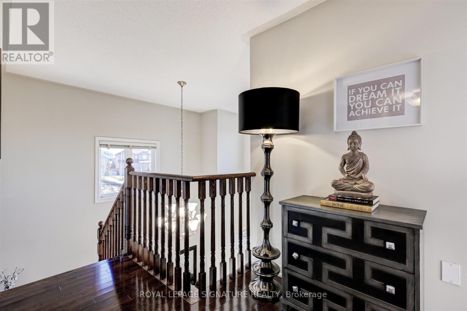 38 Orville Hand Court, Bradford West Gwillimbury, Ontario  L9S 1A9 - Photo 19 - N12831830