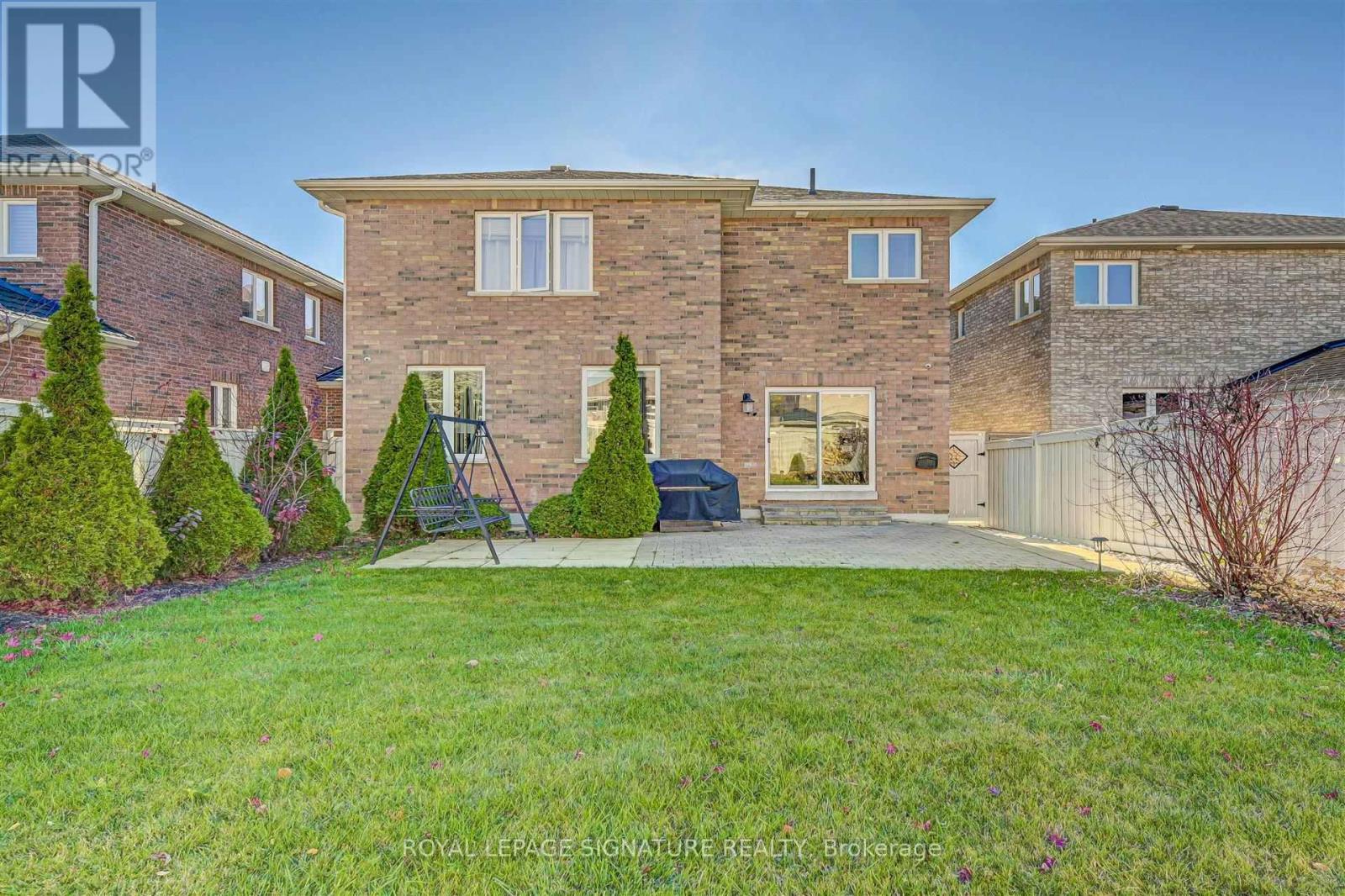 38 Orville Hand Court, Bradford West Gwillimbury, Ontario  L9S 1A9 - Photo 32 - N12831830