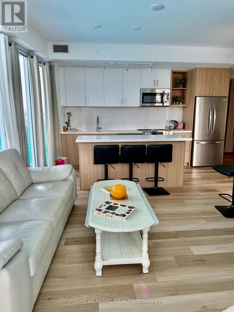 501 - 333 Sunseeker Avenue, Innisfil, Ontario  L9S 0J7 - Photo 4 - N12831848