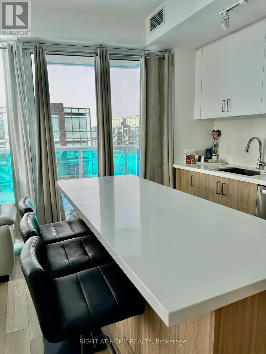 501 - 333 Sunseeker Avenue, Innisfil, Ontario  L9S 0J7 - Photo 5 - N12831848