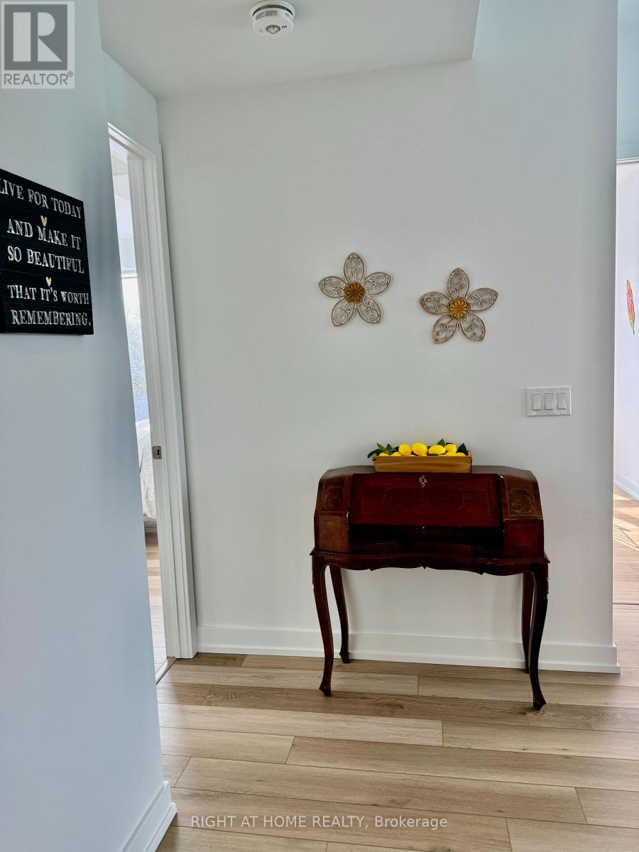 501 - 333 Sunseeker Avenue, Innisfil, Ontario  L9S 0J7 - Photo 6 - N12831848