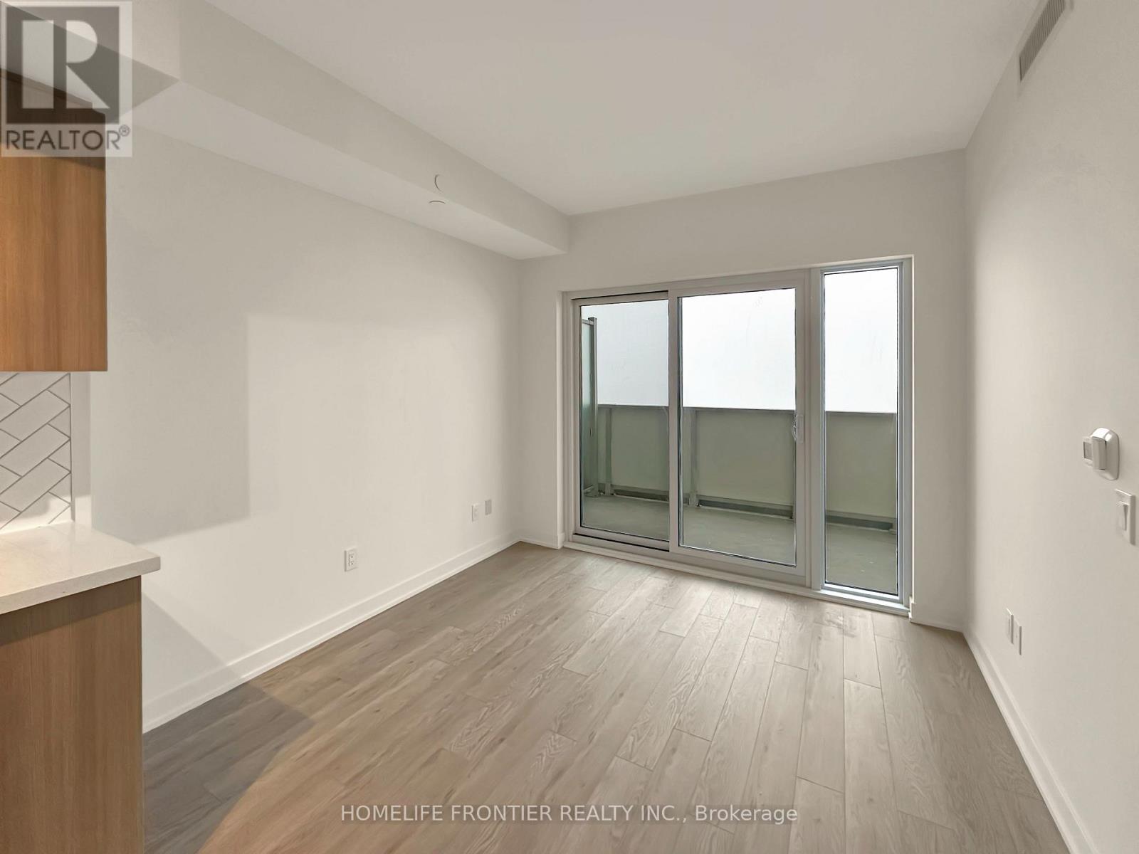 1607 - 1010 Sandy Beach Road, Pickering (Bay Ridges), Ontario  L1W 0C7 - Photo 4 - E12809922