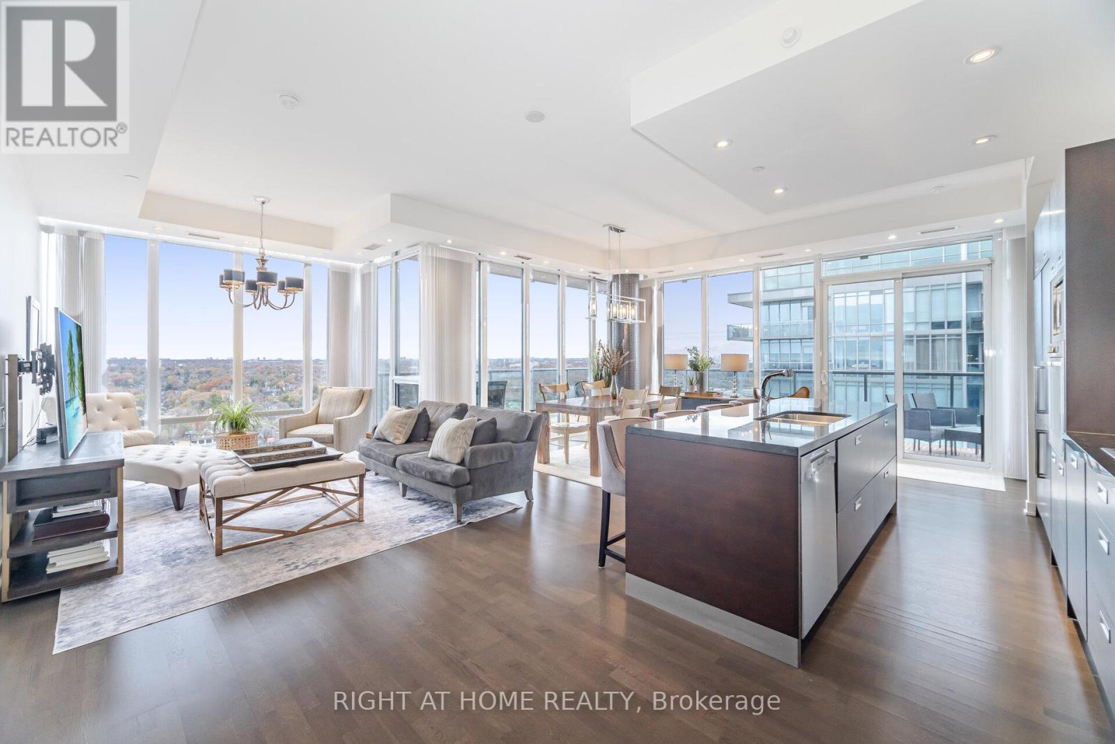 3005 - 88 Park Lawn Road, Toronto, Ontario  M8Y 0B5 - Photo 6 - W12831826