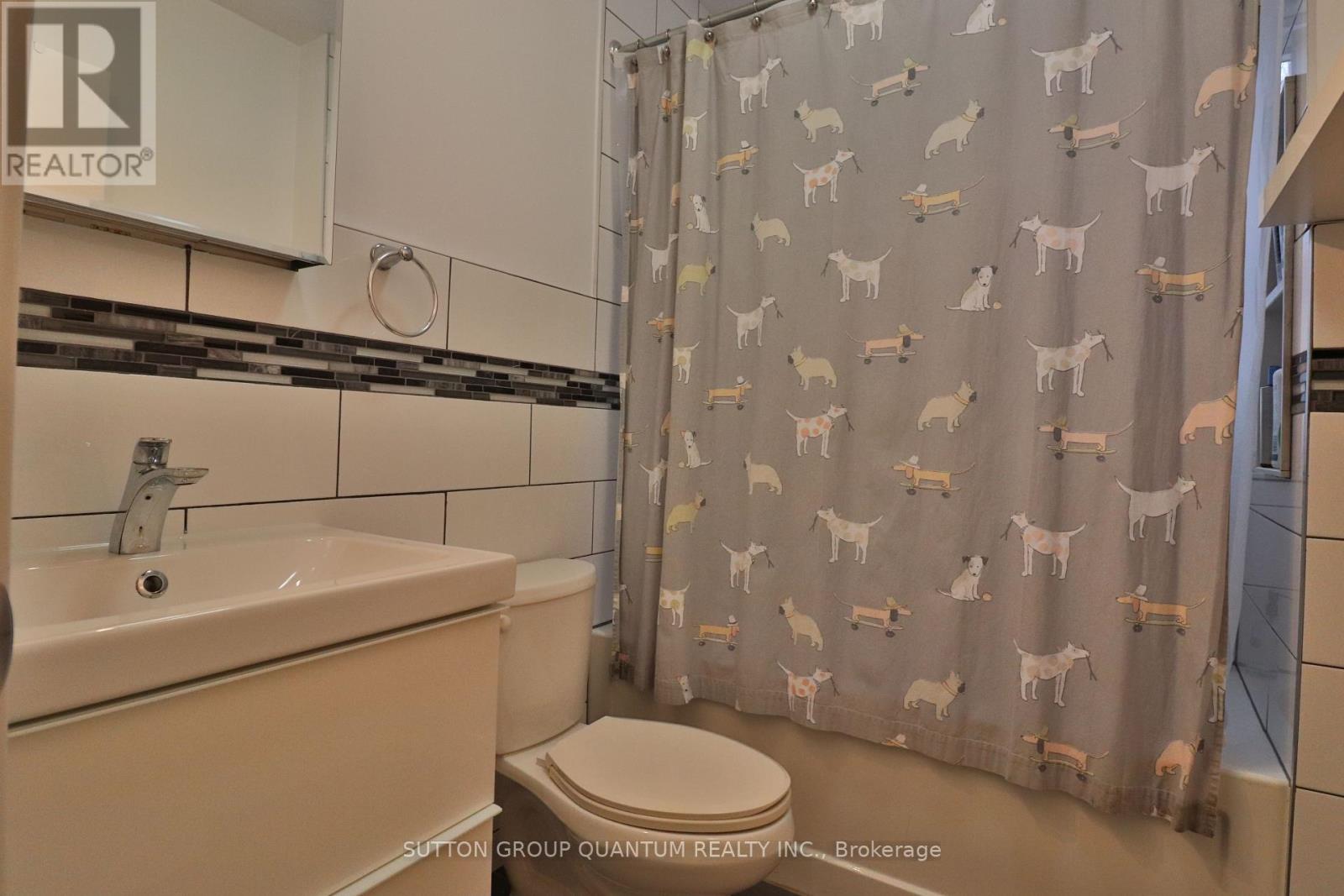 Main - 803 Lansdowne Avenue, Toronto, Ontario  M6H 3Z1 - Photo 19 - W12831850