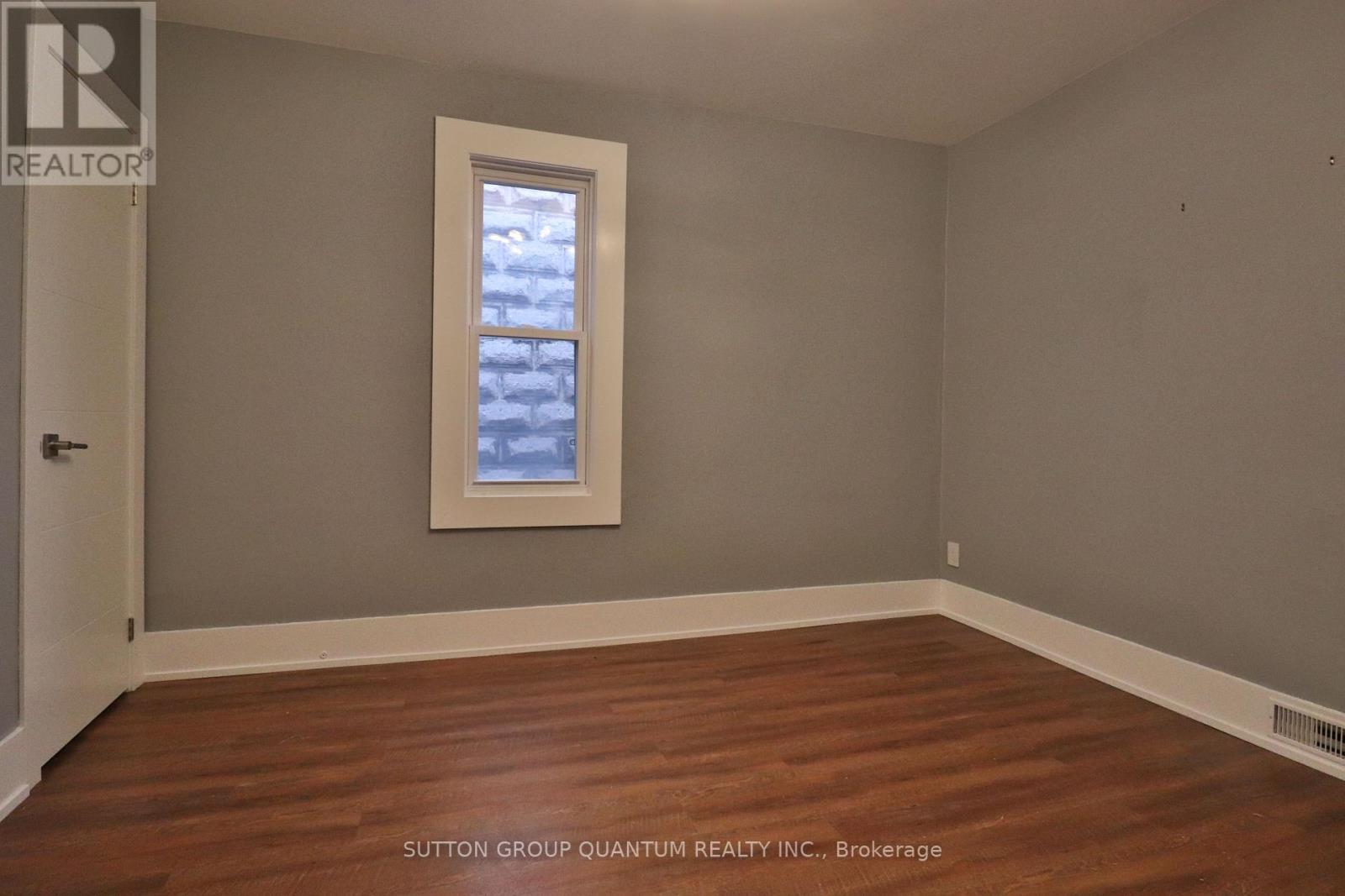 Main - 803 Lansdowne Avenue, Toronto, Ontario  M6H 3Z1 - Photo 23 - W12831850