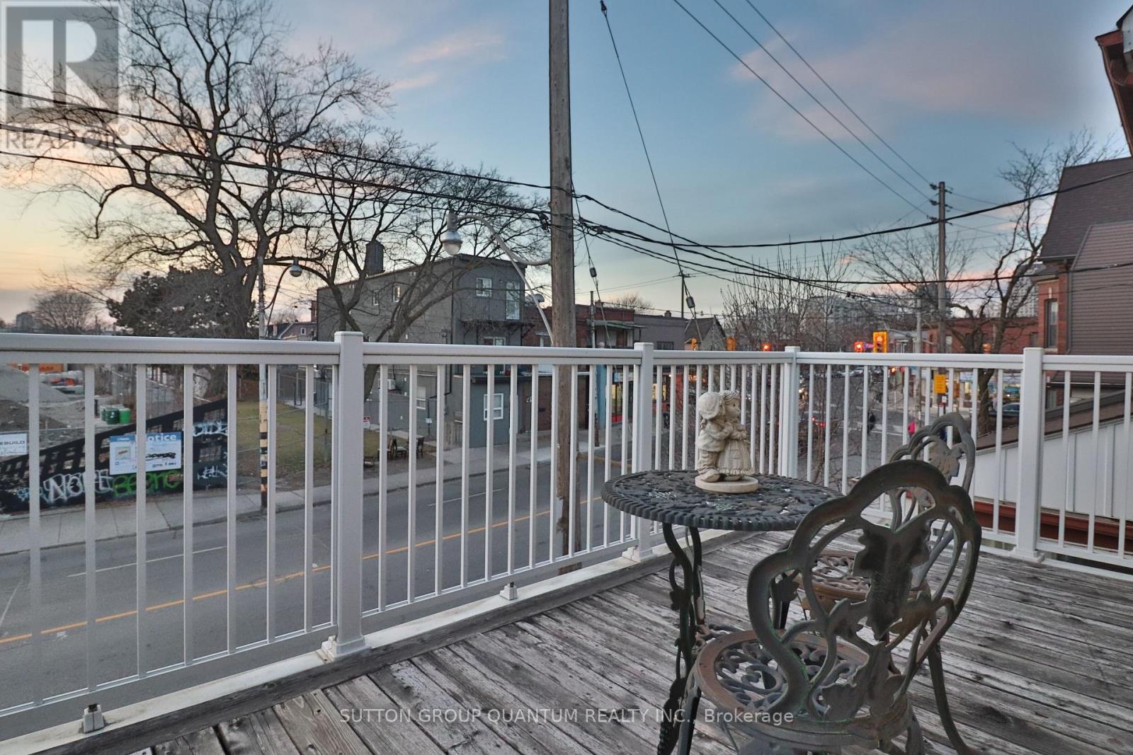 Main - 803 Lansdowne Avenue, Toronto, Ontario  M6H 3Z1 - Photo 3 - W12831850