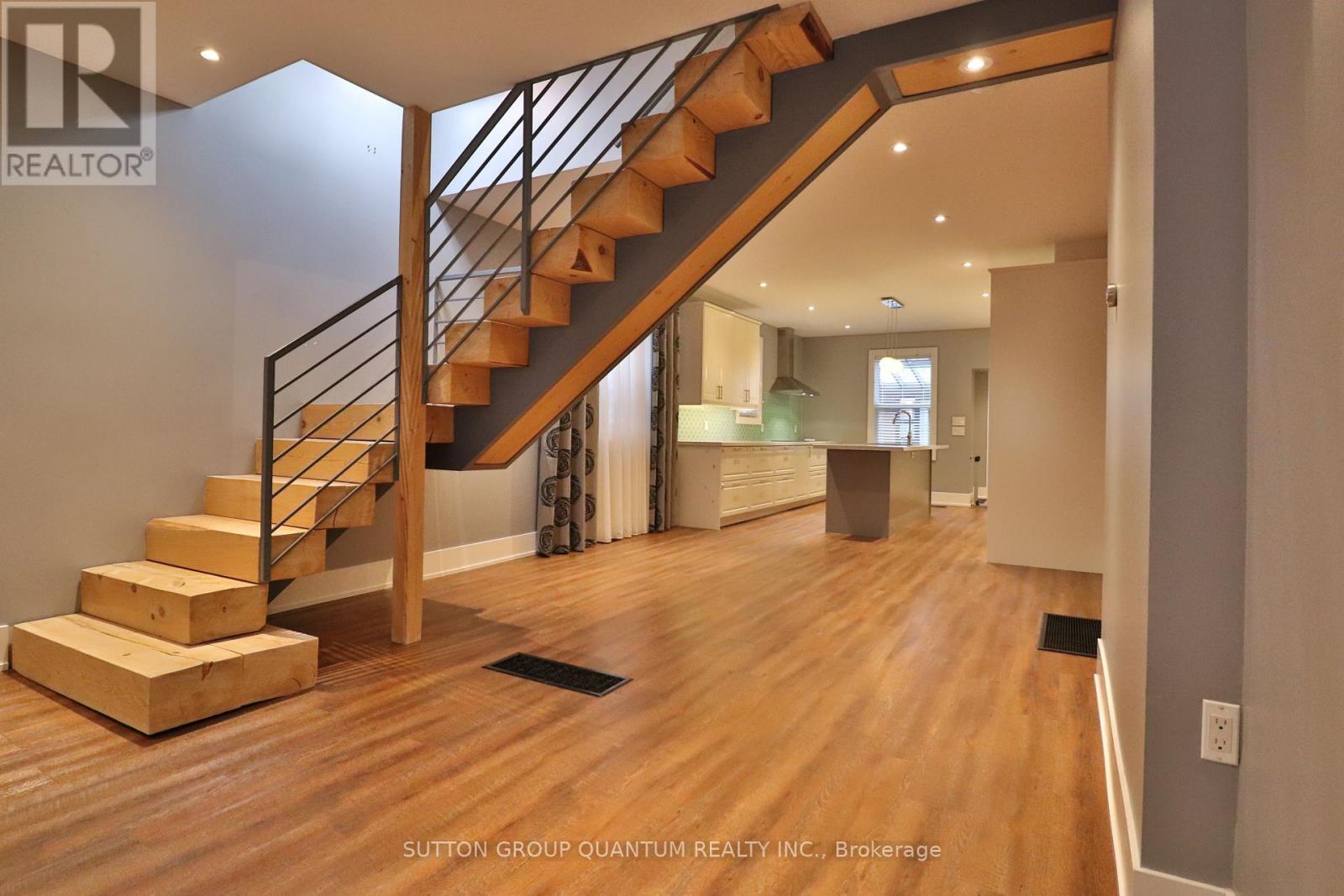 Main - 803 Lansdowne Avenue, Toronto, Ontario  M6H 3Z1 - Photo 8 - W12831850