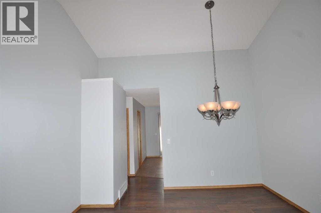 16 Edenwold Green Nw, Calgary, Alberta  T3A 5B8 - Photo 6 - A2273205