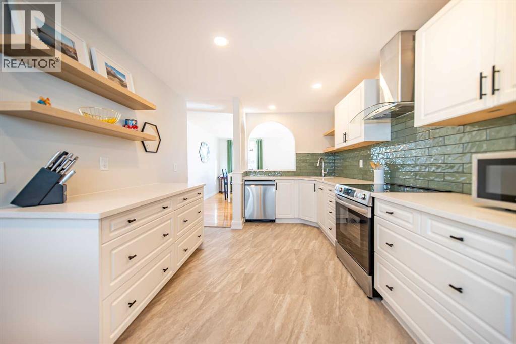 4 Cedargrove Road Sw, Calgary, Alberta  T2W 4T9 - Photo 15 - A2283112