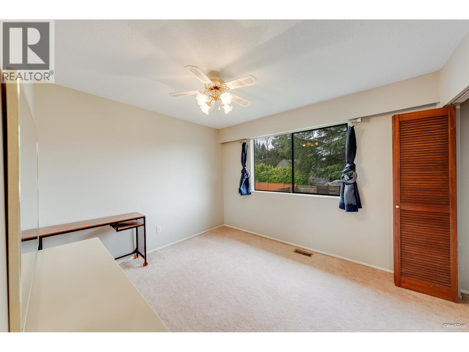 5571 Claude Avenue, Burnaby, British Columbia  V5E 2M7 - Photo 25 - R3092680