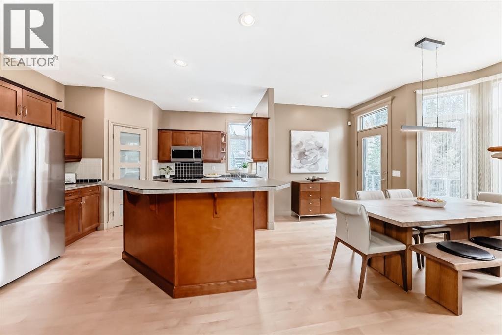 38 Discovery Ridge Green Sw, Calgary, Alberta  T3H 4Y4 - Photo 6 - A2285784