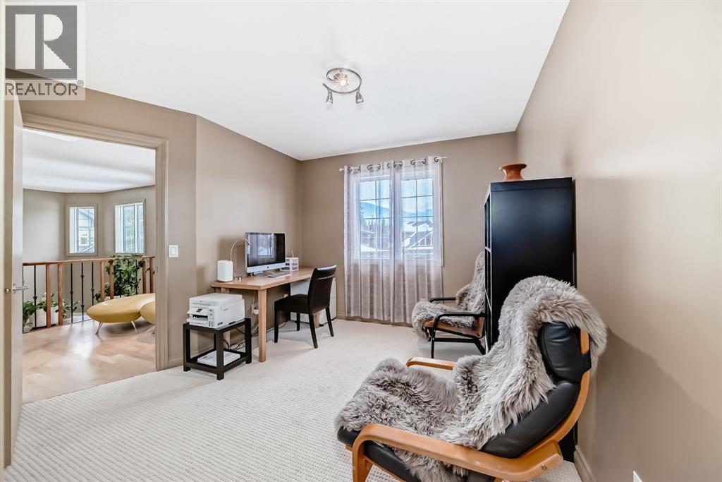 38 Discovery Ridge Green Sw, Calgary, Alberta  T3H 4Y4 - Photo 29 - A2285784