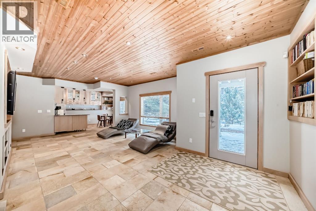 38 Discovery Ridge Green Sw, Calgary, Alberta  T3H 4Y4 - Photo 31 - A2285784