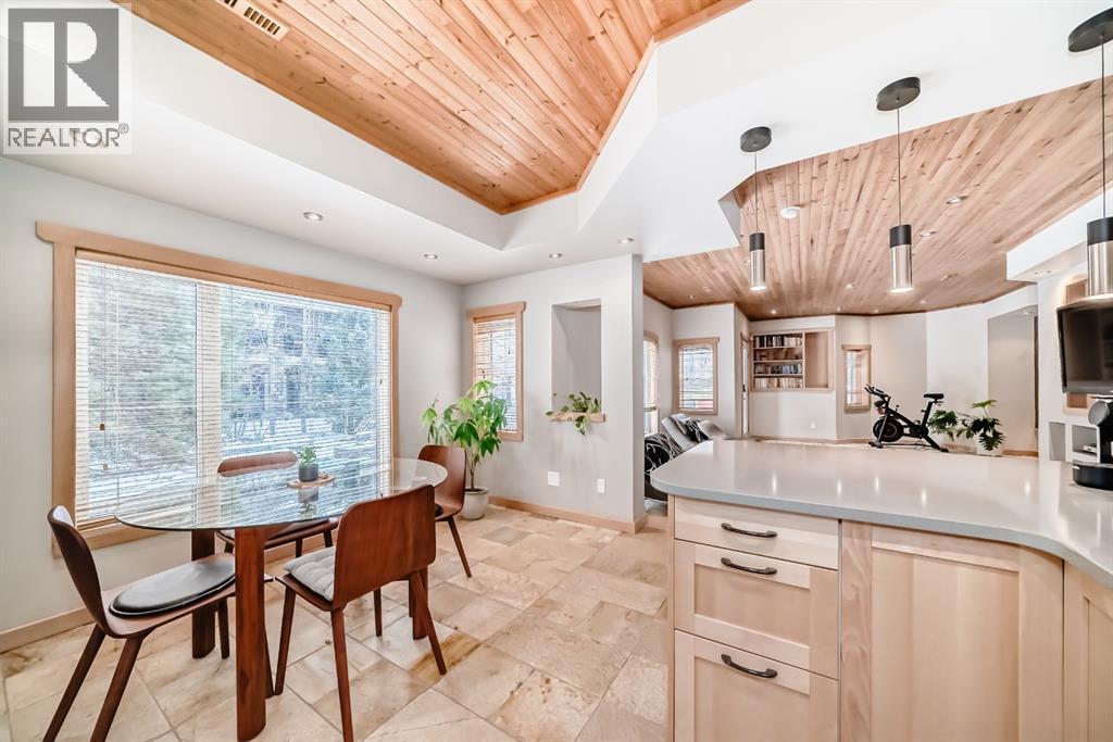 38 Discovery Ridge Green Sw, Calgary, Alberta  T3H 4Y4 - Photo 33 - A2285784