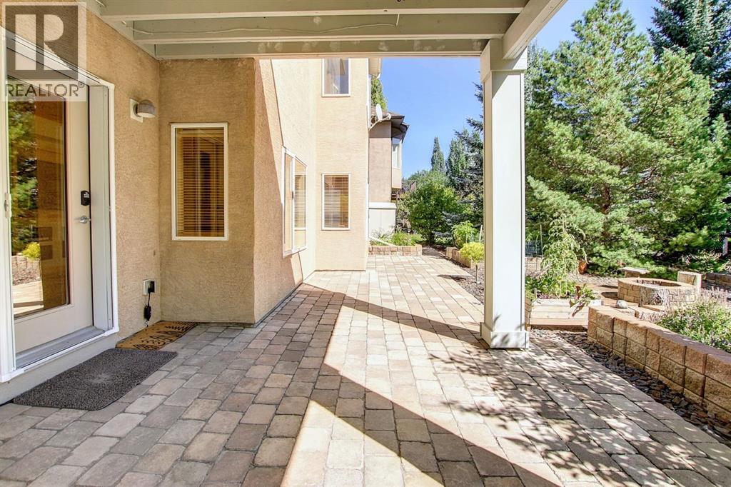 38 Discovery Ridge Green Sw, Calgary, Alberta  T3H 4Y4 - Photo 47 - A2285784