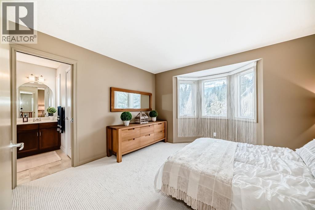 38 Discovery Ridge Green Sw, Calgary, Alberta  T3H 4Y4 - Photo 22 - A2285784