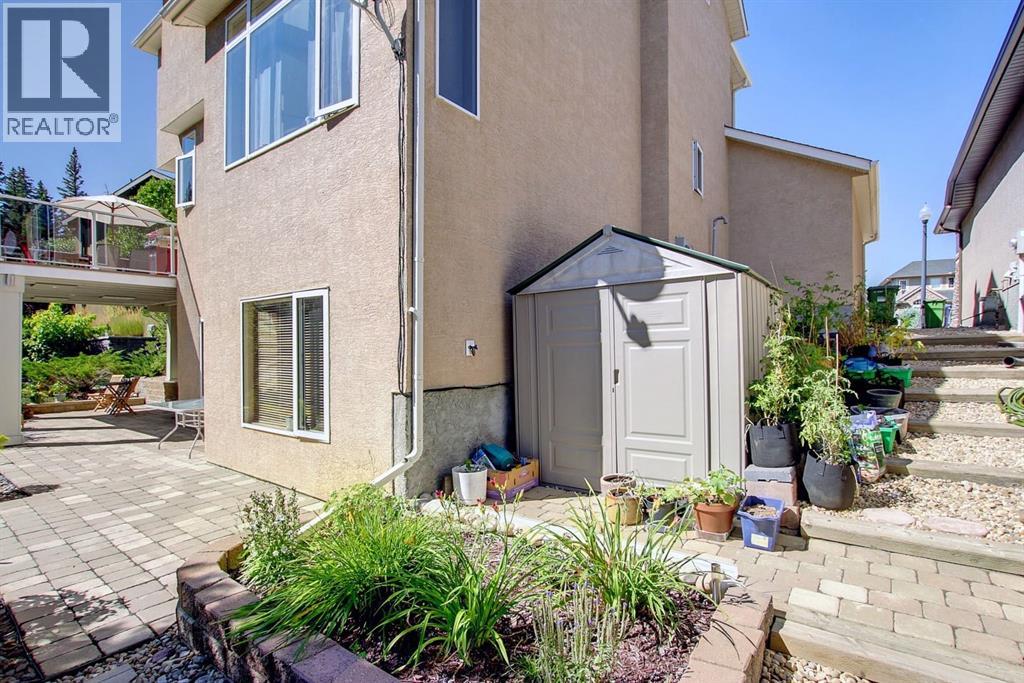 38 Discovery Ridge Green Sw, Calgary, Alberta  T3H 4Y4 - Photo 43 - A2285784