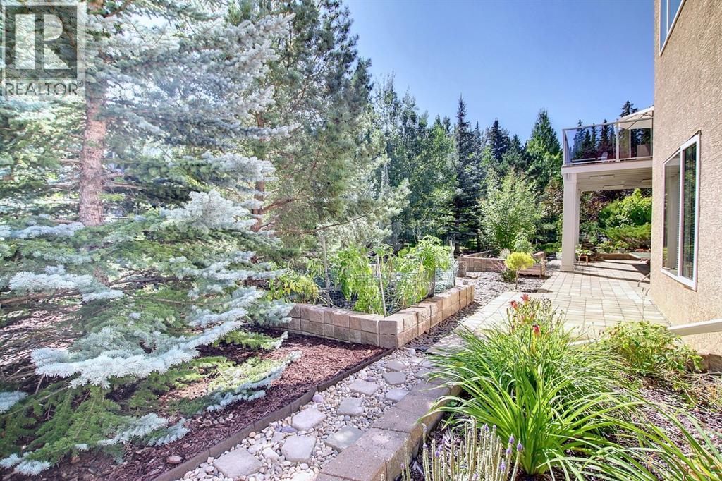 38 Discovery Ridge Green Sw, Calgary, Alberta  T3H 4Y4 - Photo 44 - A2285784