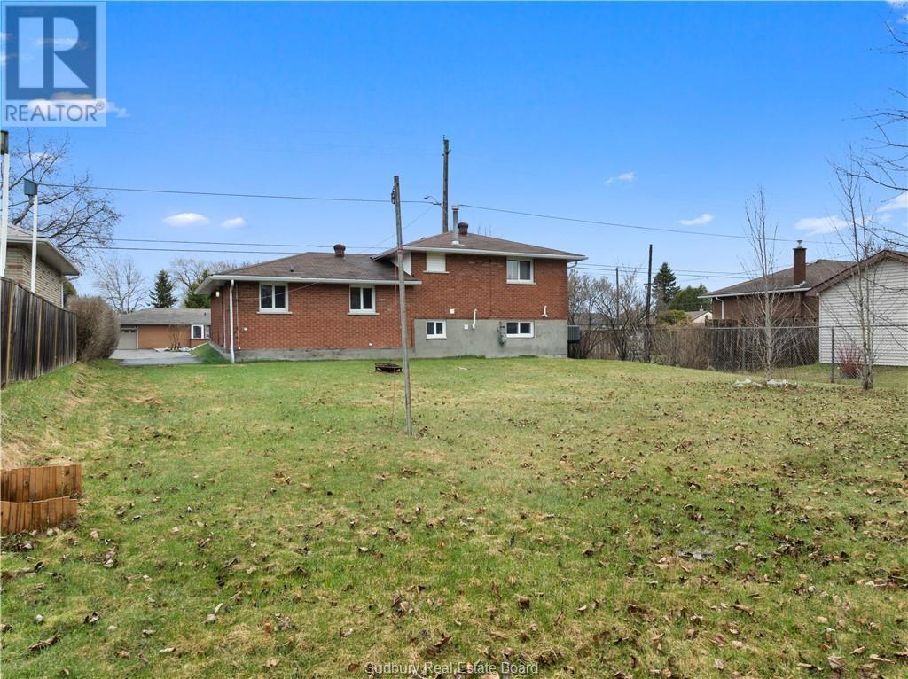 1366 Woodbine Avenue, Sudbury, Ontario  P3A 2M4 - Photo 20 - 2125440
