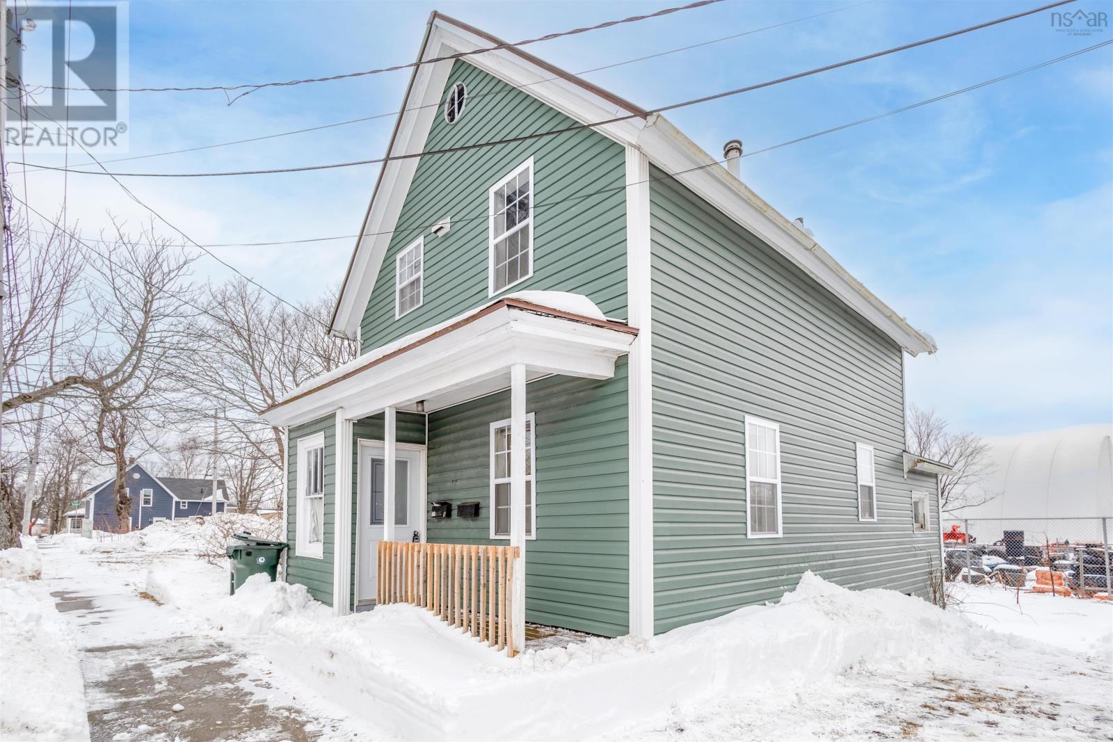 59 Johnston Street, Sydney, Nova Scotia  B1P 1T2 - Photo 2 - 202602555