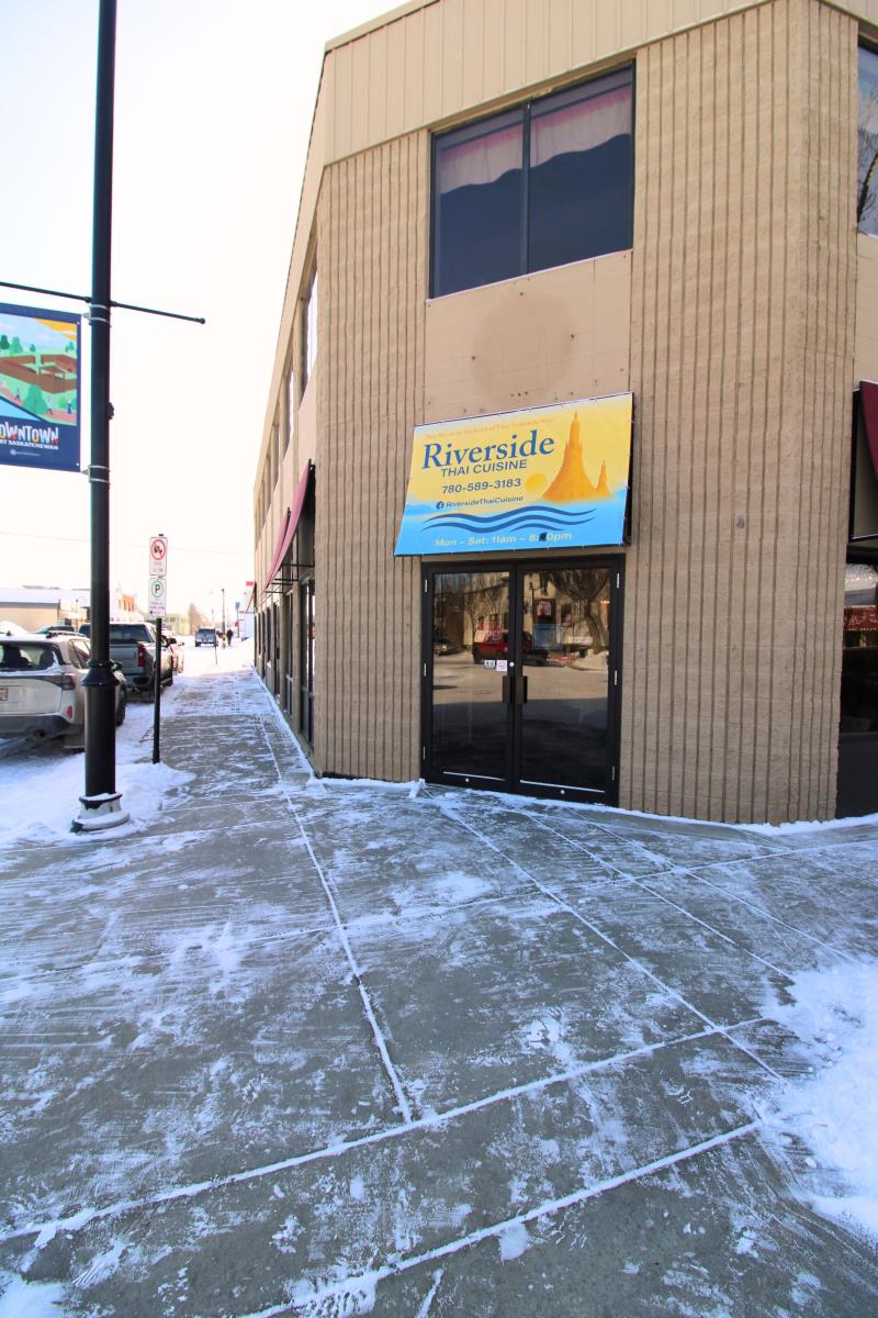 9934 9934  103 St, Fort Saskatchewan, Alberta  T8L 2C9 - Photo 2 - 44009773