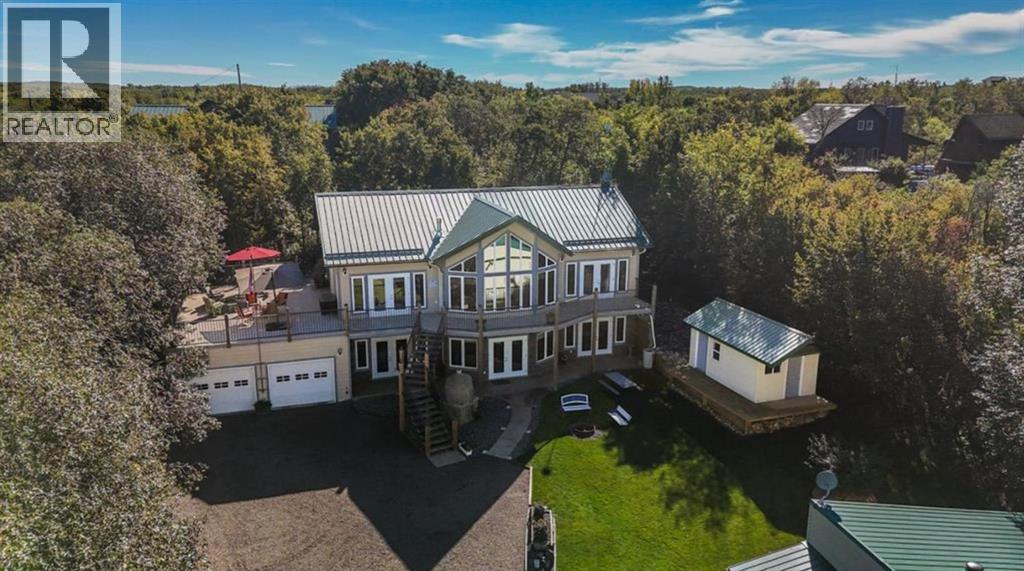 11 Aimie Avenue, White Sands, Alberta