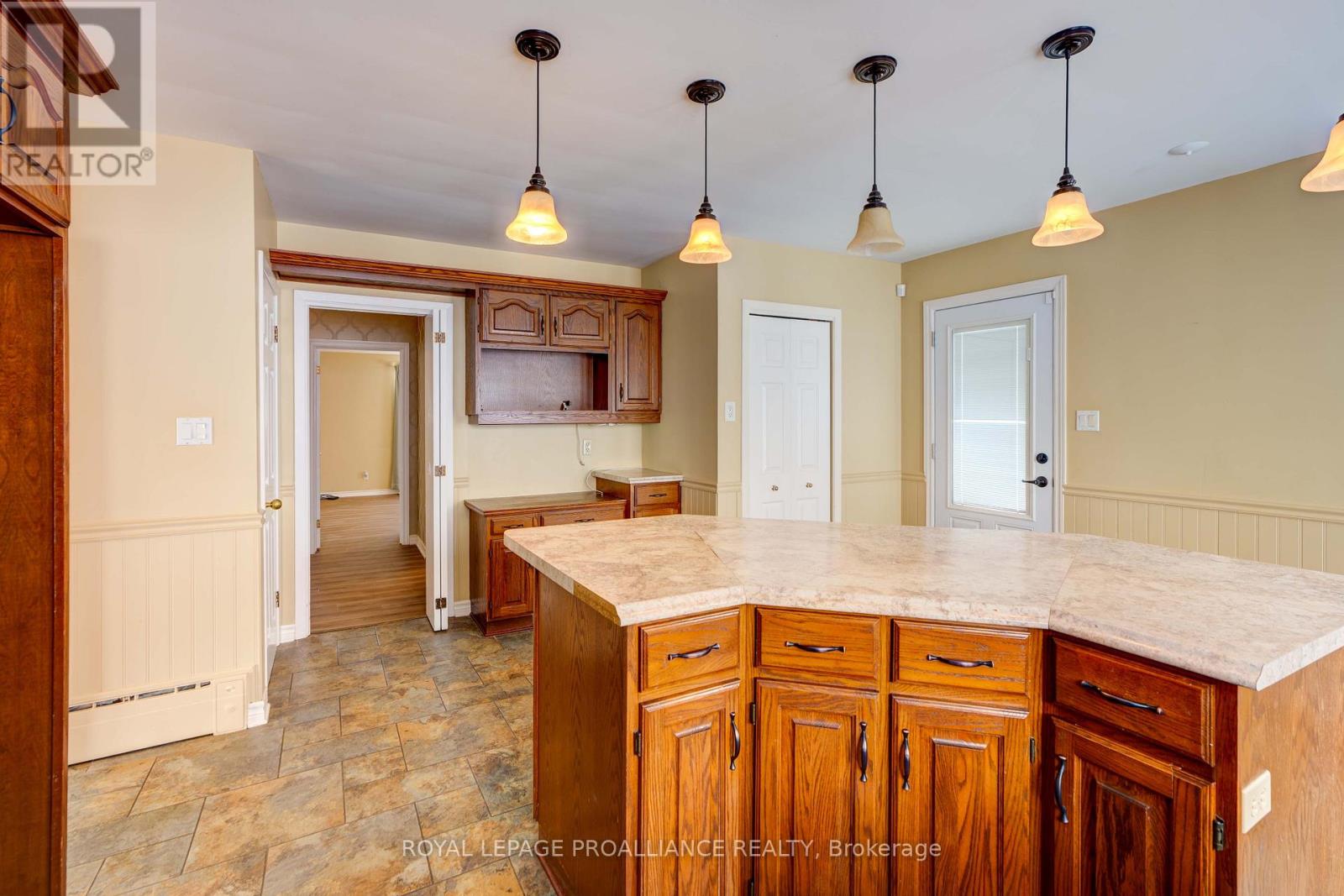 1675 County Rd 2 Road W, Prescott, Ontario  K0E 1T0 - Photo 19 - X12831876