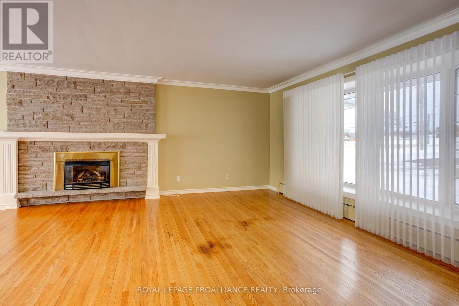 1675 County Rd 2 Road W, Prescott, Ontario  K0E 1T0 - Photo 5 - X12831876