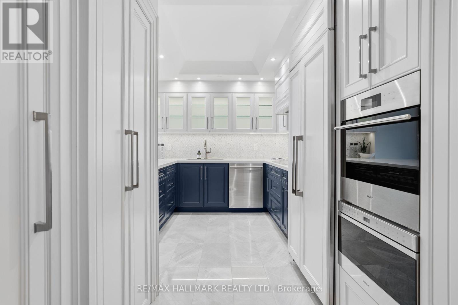 1005 - 211 Queens Quay W, Toronto, Ontario  M5J 2M6 - Photo 15 - C12831878