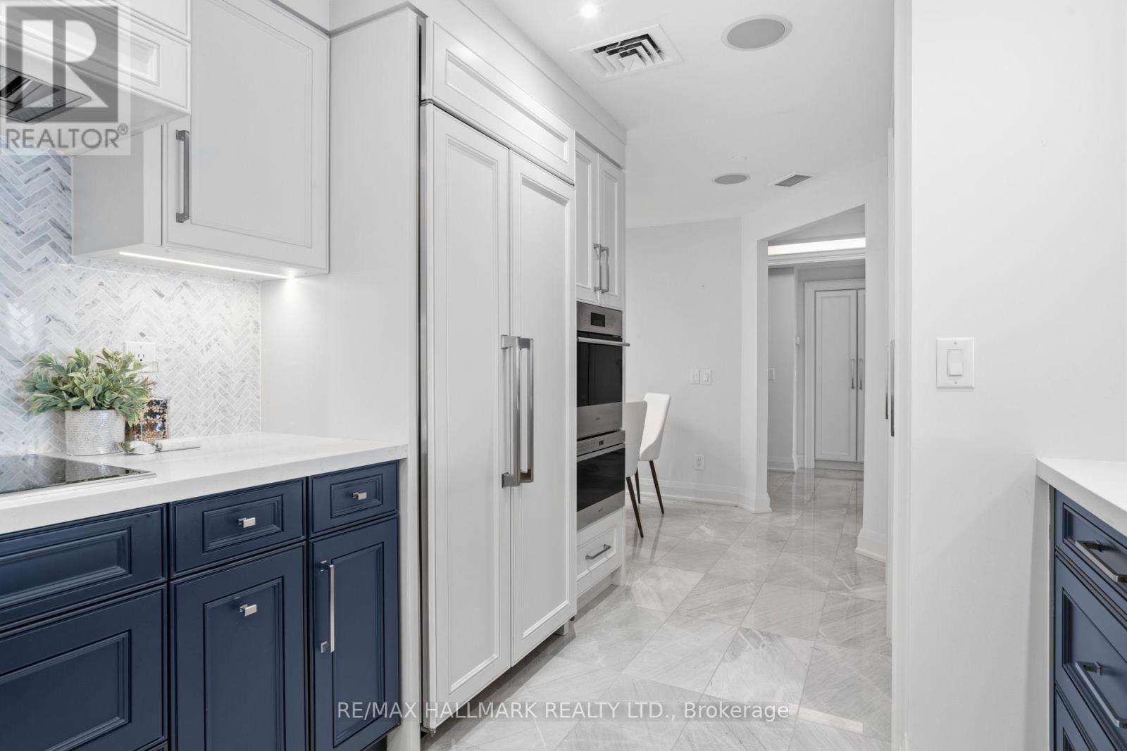 1005 - 211 Queens Quay W, Toronto, Ontario  M5J 2M6 - Photo 21 - C12831878