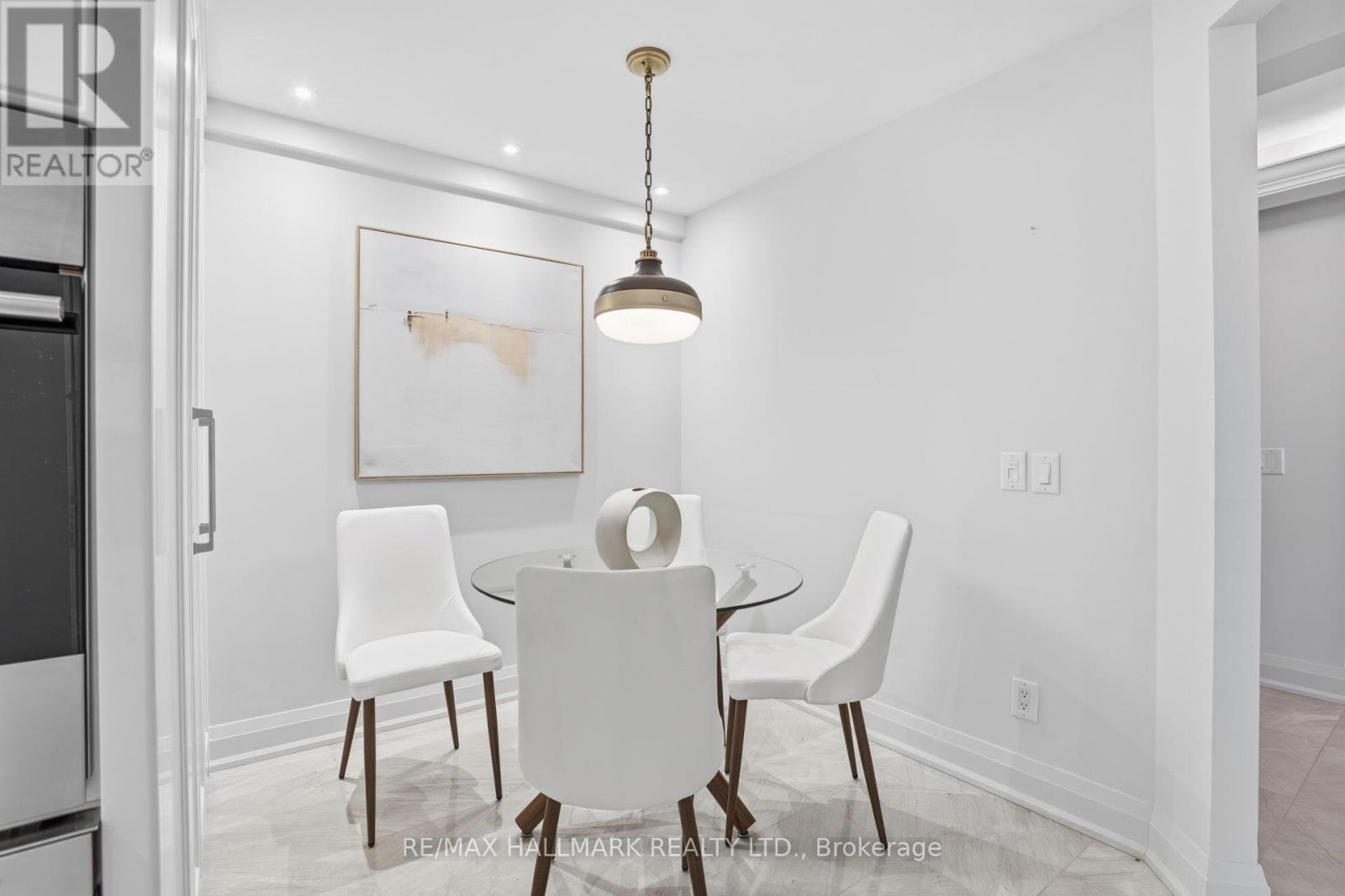 1005 - 211 Queens Quay W, Toronto, Ontario  M5J 2M6 - Photo 22 - C12831878