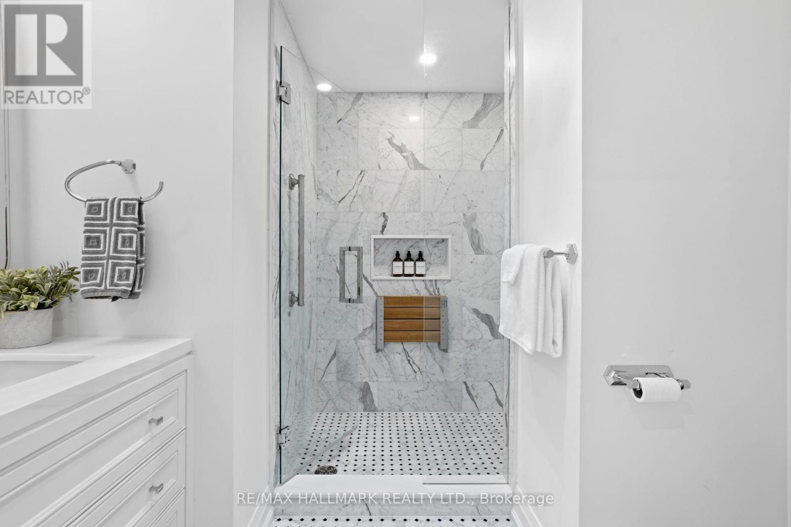 1005 - 211 Queens Quay W, Toronto, Ontario  M5J 2M6 - Photo 30 - C12831878