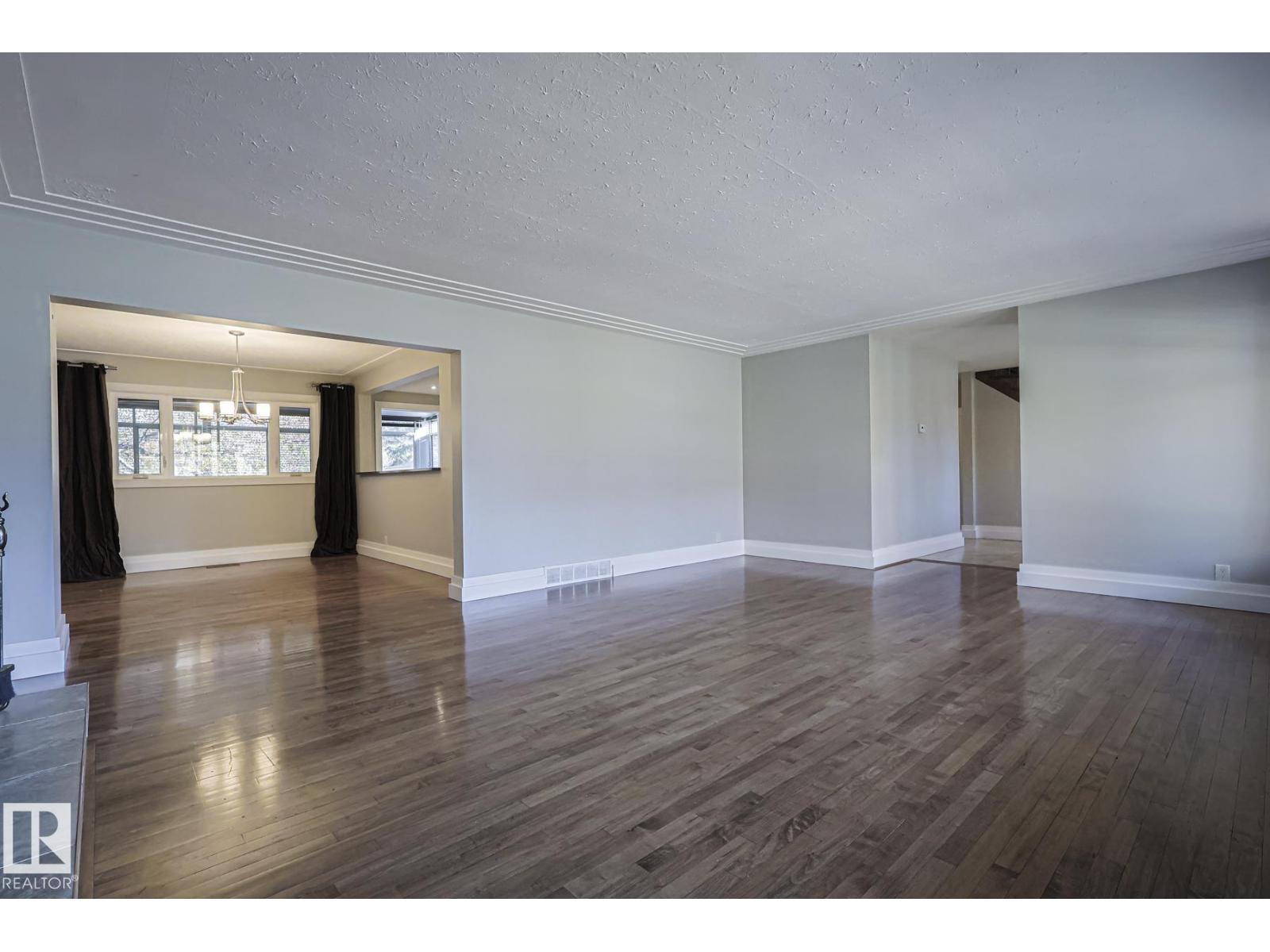 8907 140 St Nw Nw, Edmonton, Alberta  T5R 0J1 - Photo 10 - E4475405