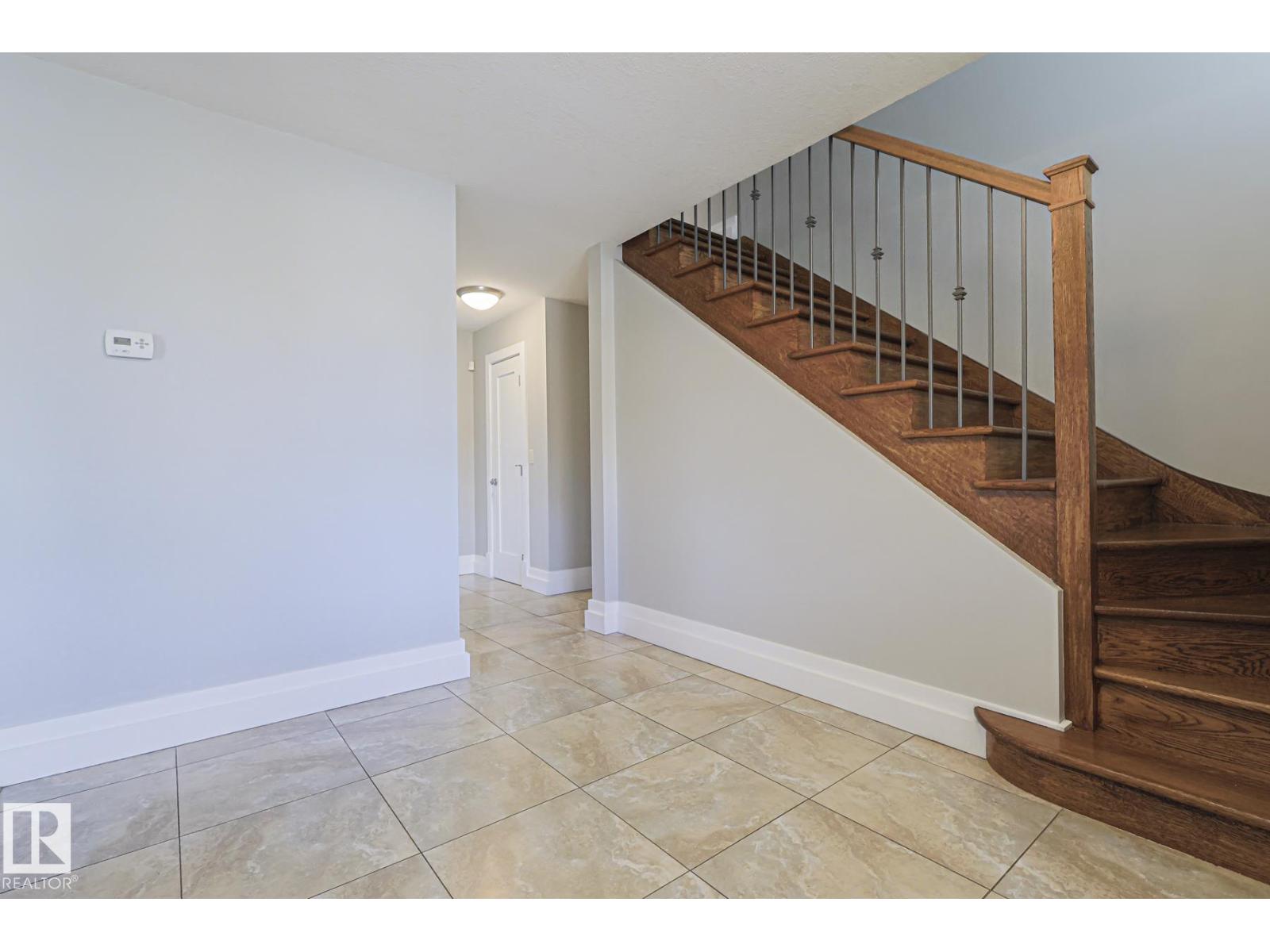 8907 140 St Nw Nw, Edmonton, Alberta  T5R 0J1 - Photo 2 - E4475405