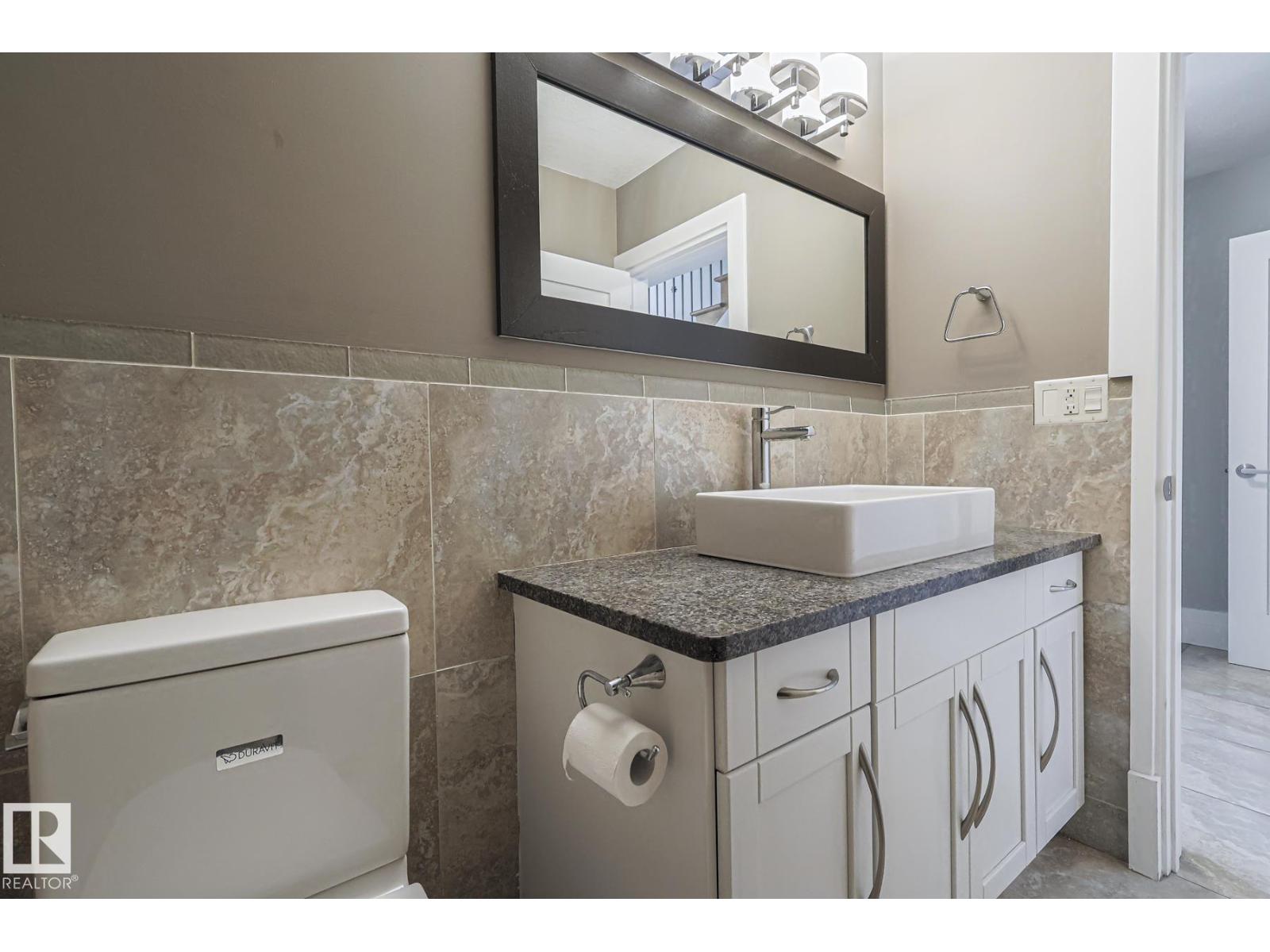 8907 140 St Nw Nw, Edmonton, Alberta  T5R 0J1 - Photo 6 - E4475405