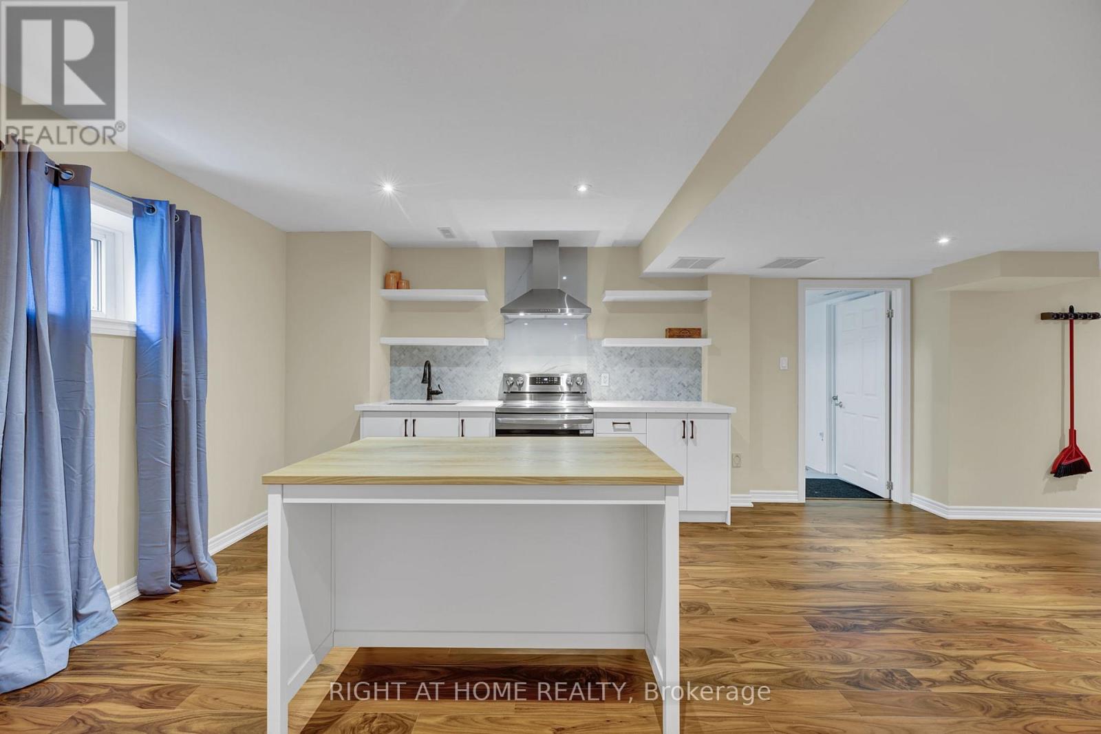 18 Bayel Crescent, Richmond Hill (Devonsleigh), Ontario  L4S 1C2 - Photo 11 - N12831886