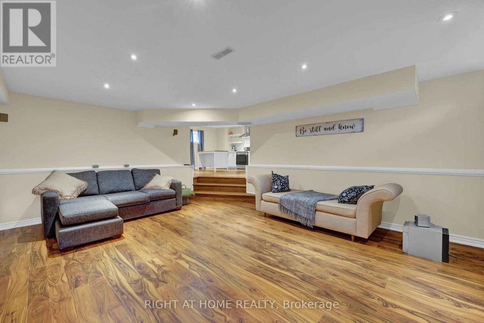 18 Bayel Crescent, Richmond Hill (Devonsleigh), Ontario  L4S 1C2 - Photo 8 - N12831886