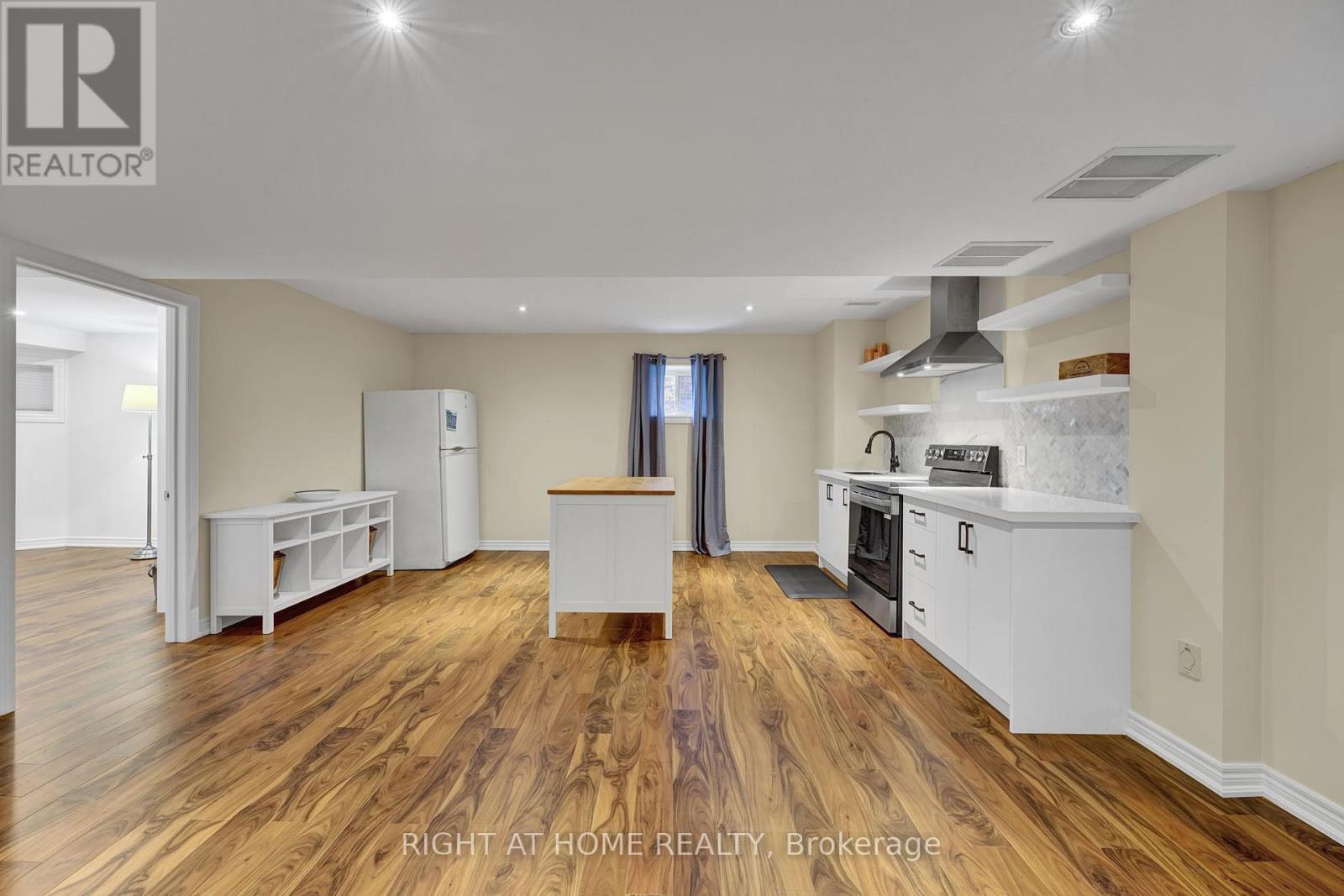 18 Bayel Crescent, Richmond Hill (Devonsleigh), Ontario  L4S 1C2 - Photo 9 - N12831886