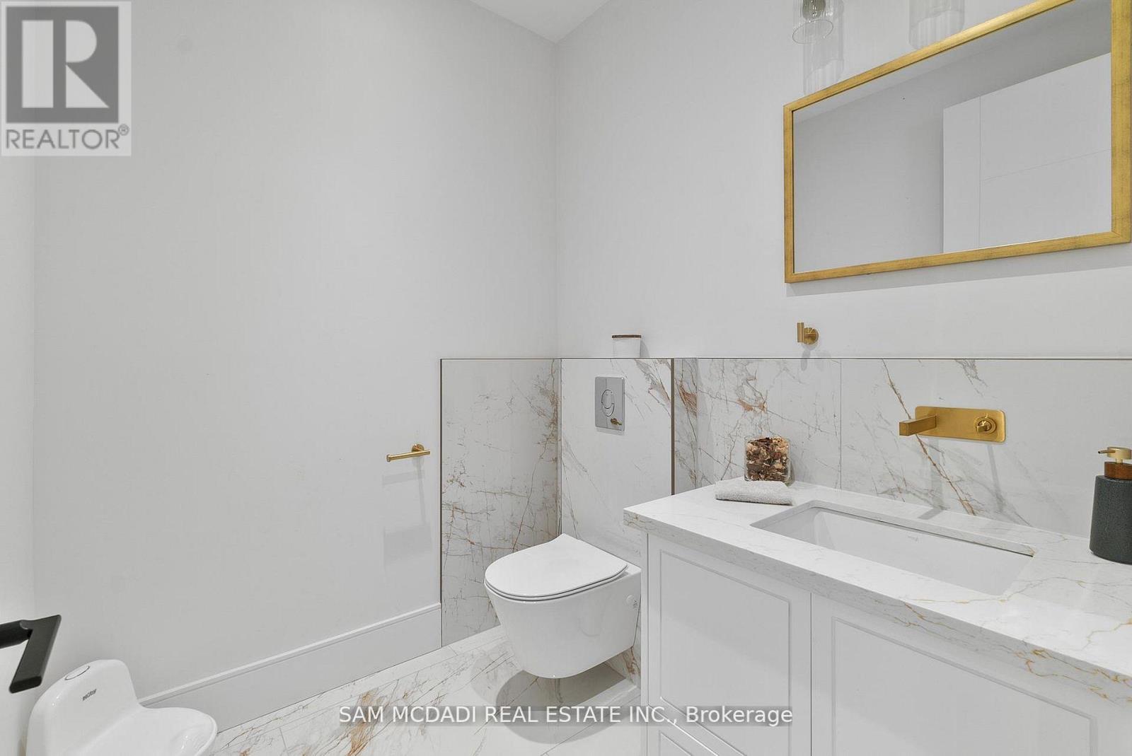 46 Cobblehill Road, Halton Hills, Ontario  L7J 1N9 - Photo 10 - W12831882