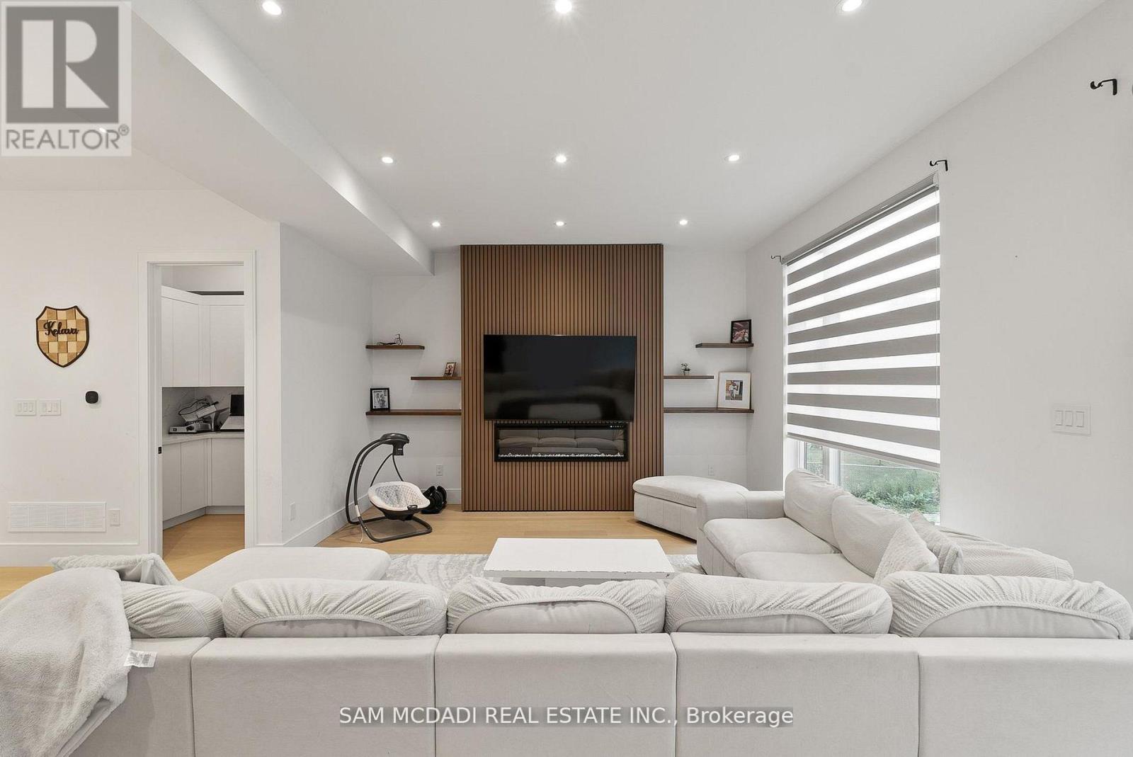 46 Cobblehill Road, Halton Hills, Ontario  L7J 1N9 - Photo 17 - W12831882