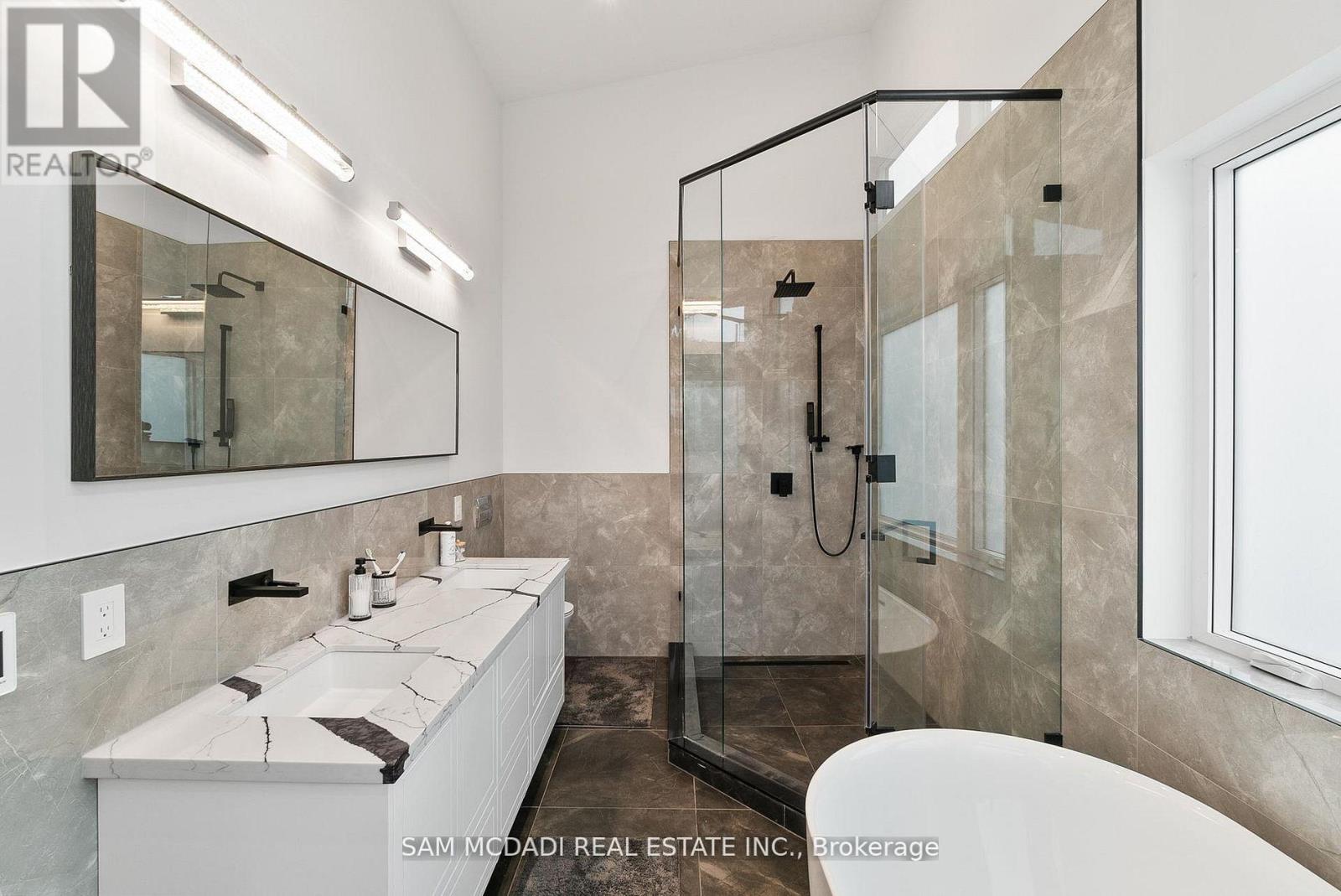 46 Cobblehill Road, Halton Hills, Ontario  L7J 1N9 - Photo 27 - W12831882