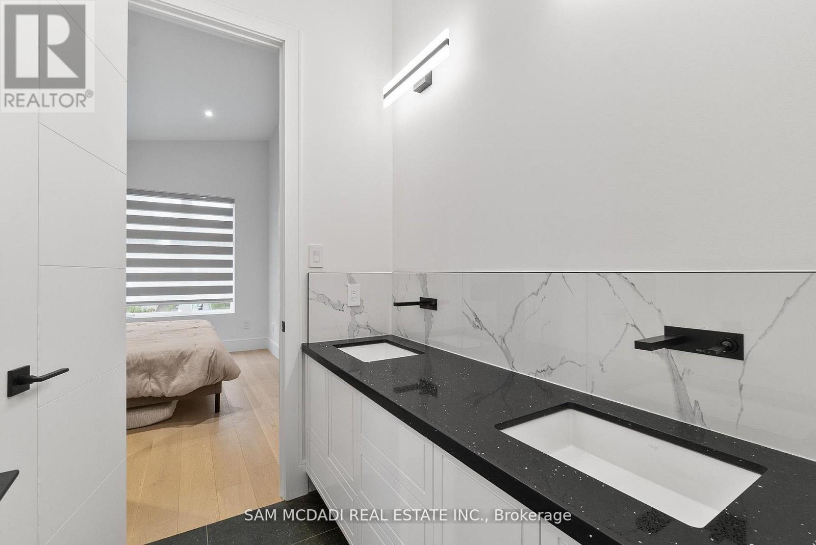 46 Cobblehill Road, Halton Hills, Ontario  L7J 1N9 - Photo 33 - W12831882