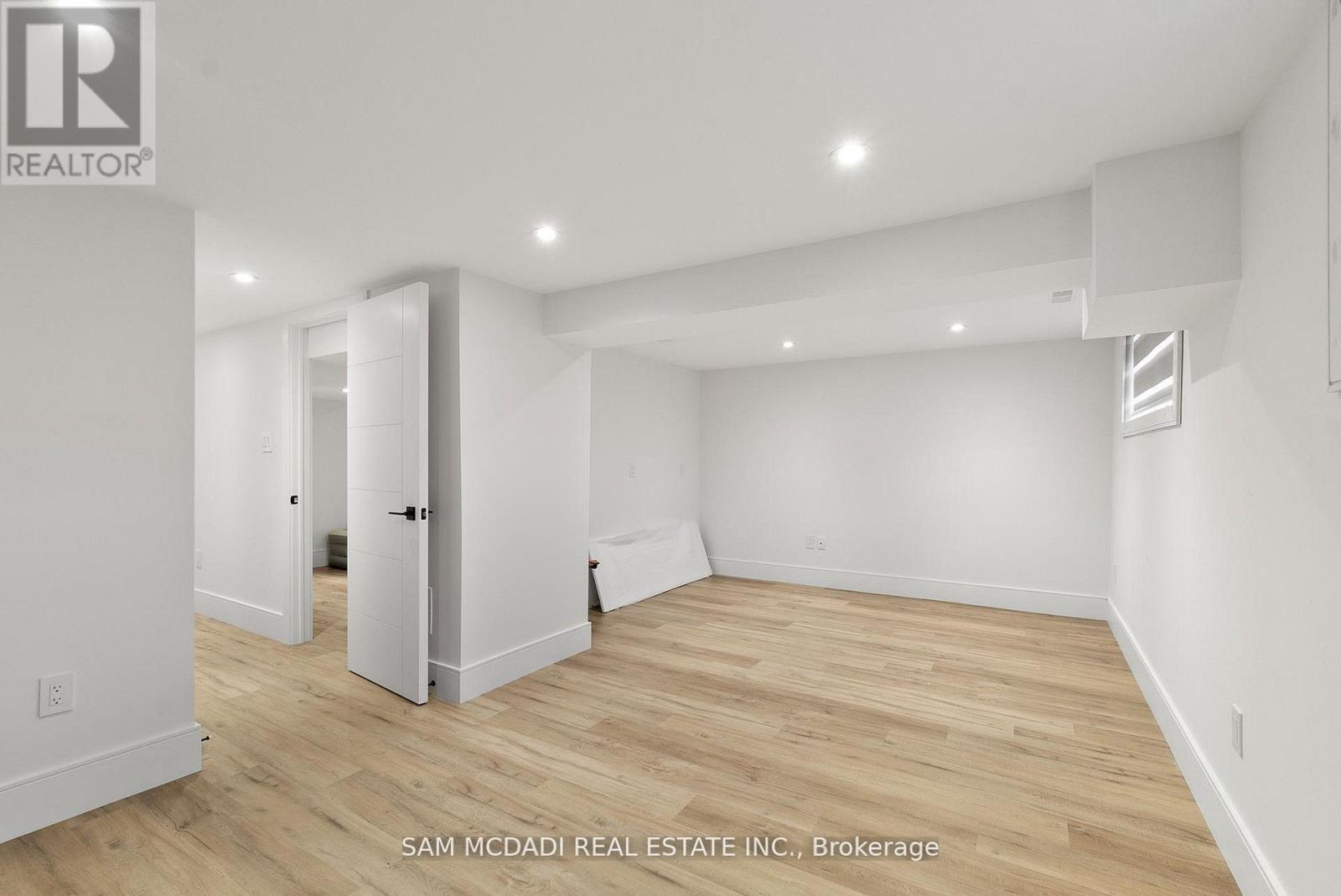 46 Cobblehill Road, Halton Hills, Ontario  L7J 1N9 - Photo 41 - W12831882