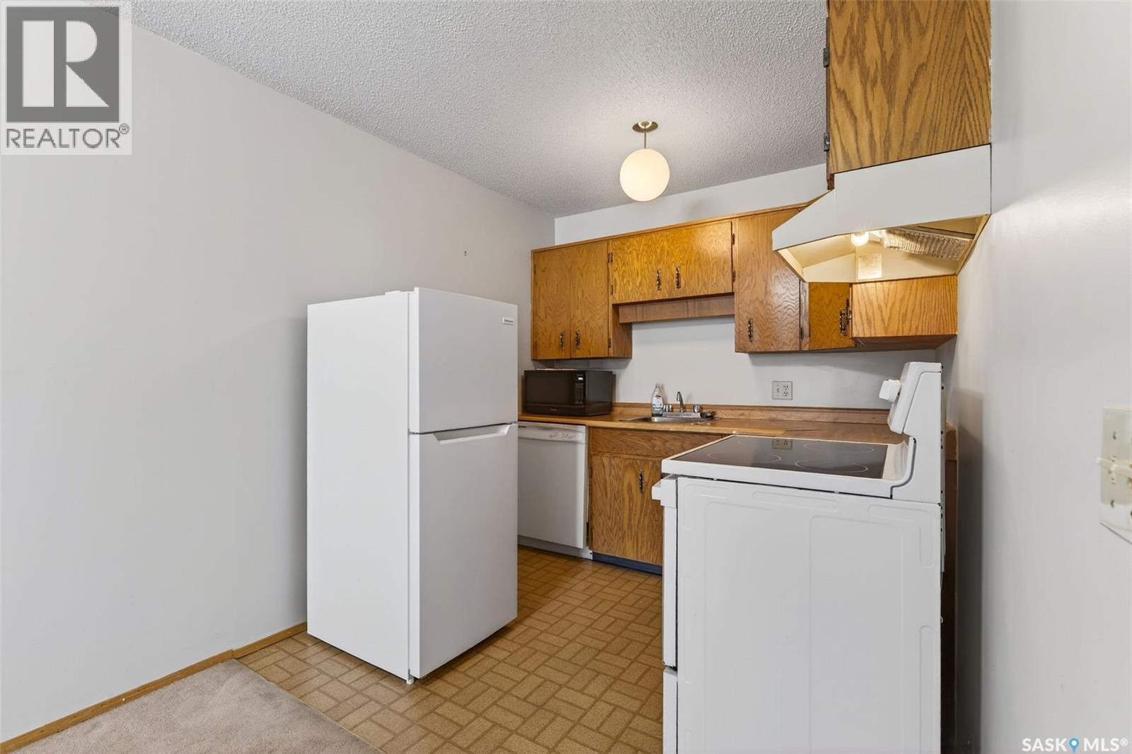 304 314 11th Street E, Prince Albert, Saskatchewan  S6V 1A5 - Photo 12 - SK029405