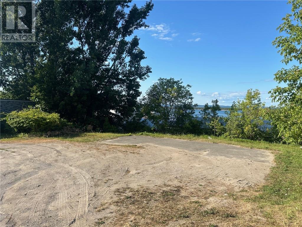 18 Campbell St. E, Little Current, Ontario  P0P 1K0 - Photo 1 - 2126626