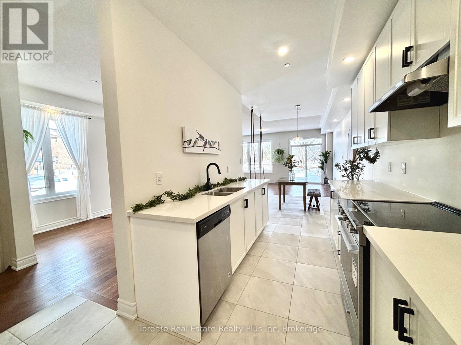 43 Erintol Way, Markham, Ontario  L3S 3J5 - Photo 14 - N12831892