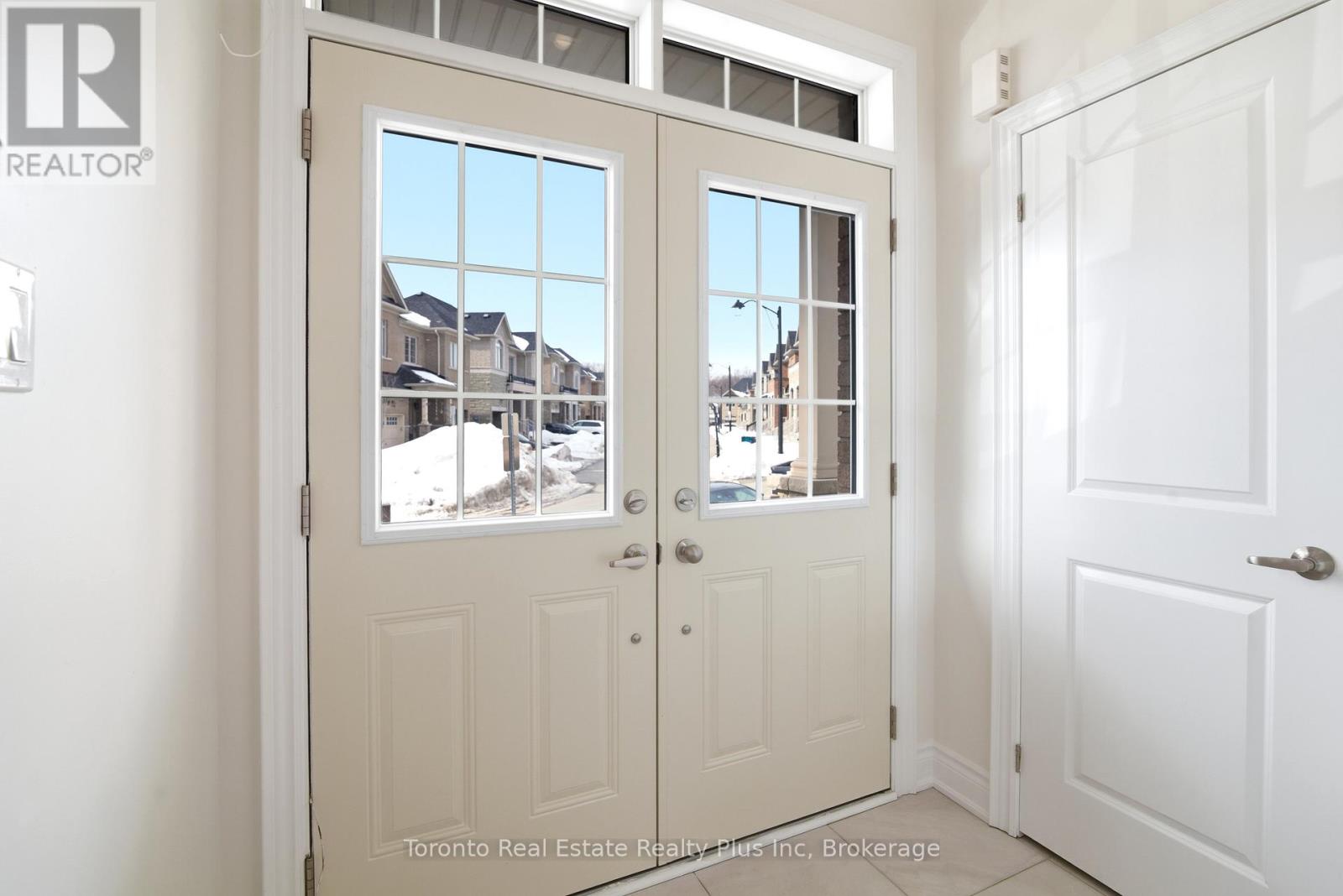 43 Erintol Way, Markham, Ontario  L3S 3J5 - Photo 3 - N12831892